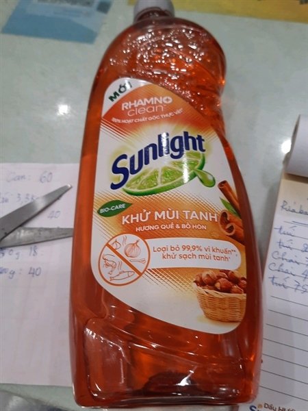 Sunlight Hương quế 750g (chai)