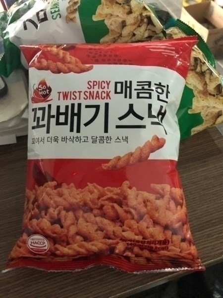 Quẩy xoắn Hàn Quốc cay spicy twist snavk đỏ 140 gn (Thùng 20)