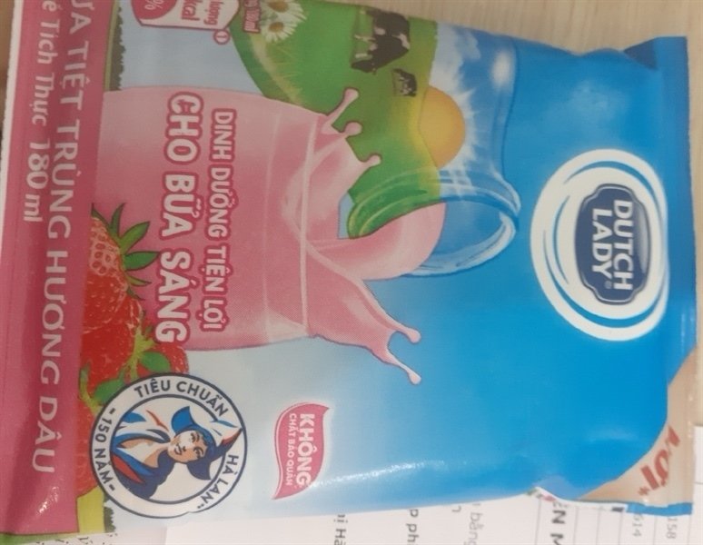 Sữa Cô Gái Hà Lan dâu 180ml Bịch