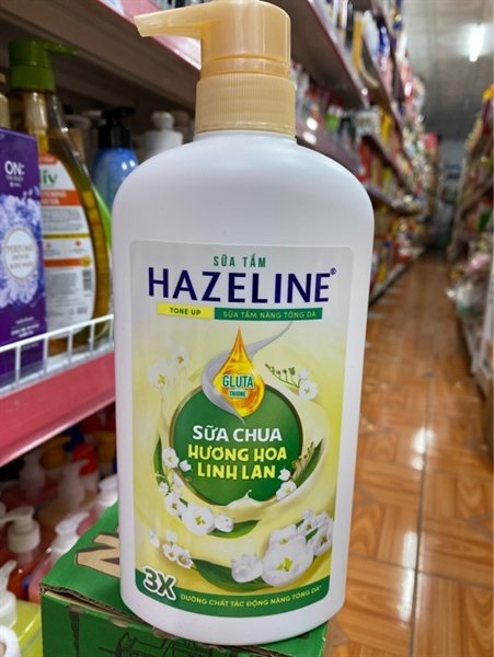 Sữa tắm Hazeline sữa chua Hương Hoa Linh lan 670g