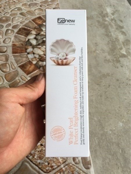 Sữa rửa mặt Benew 160GR Ngọc trai (Hộp)