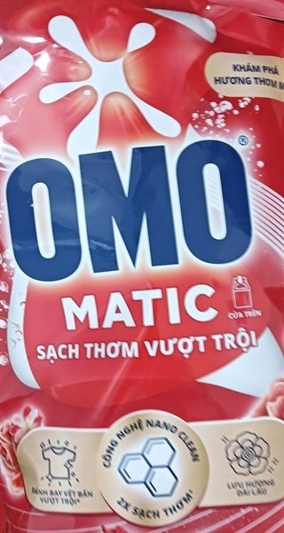 OMO MATIC cửa trên sạch thơm vượt trội 3,7kg (Thùng 4 túi)
