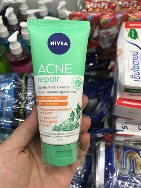 Sữa rửa mặt trị mụn Nivea derma acne 90ml (Tuýp)