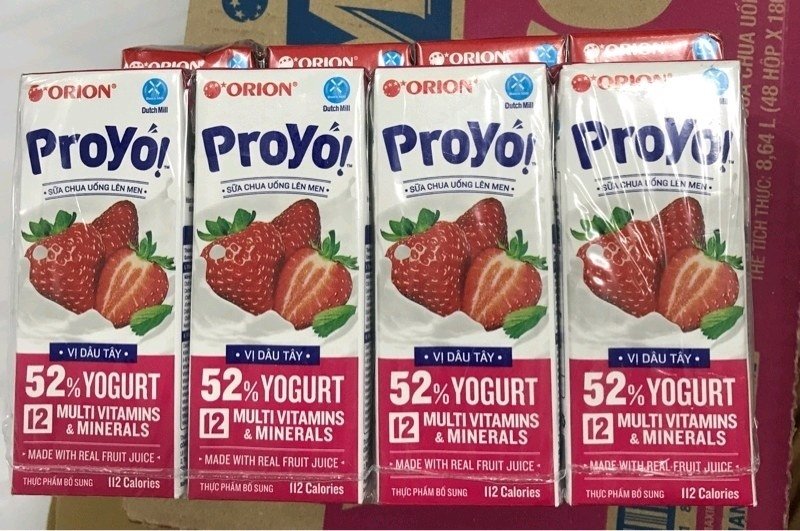 SỮA CHUA UỐNG LÊN MEN VỊ DÂU PROYO 180ML (lốc)