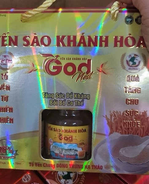 Yến sào Khánh hoà tổ yến chưng Đông trùng hạ thảo