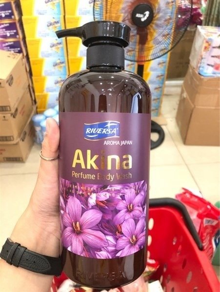 Sữa tắm riversa Hương nước hoa akina 950ml