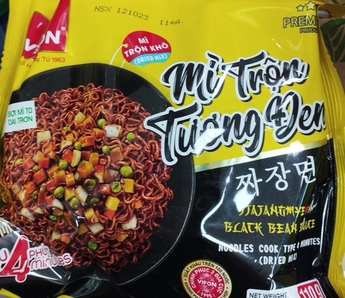 Mì trộn tương đen VIFON 110g (thùng 24 gói)