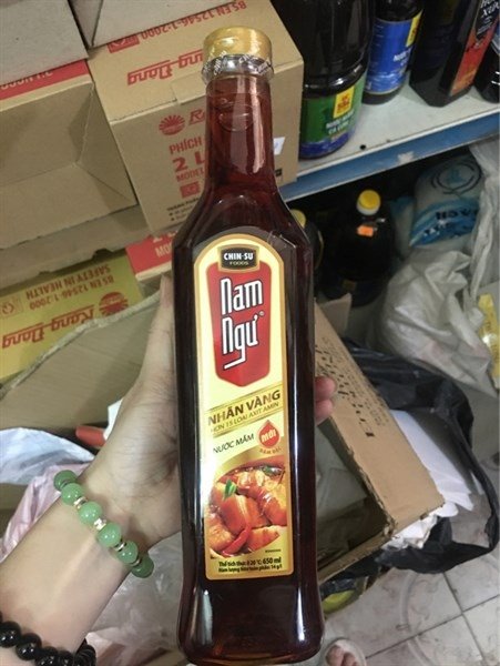 Nước Mắm Nam Ngư Nhãn Vàng 650Ml (Lốc 6 chai)