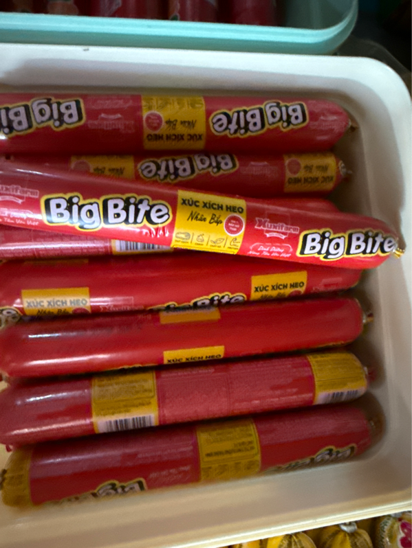 Xúc xích bigbite xuxifarm heo cay mala 90g (cai)