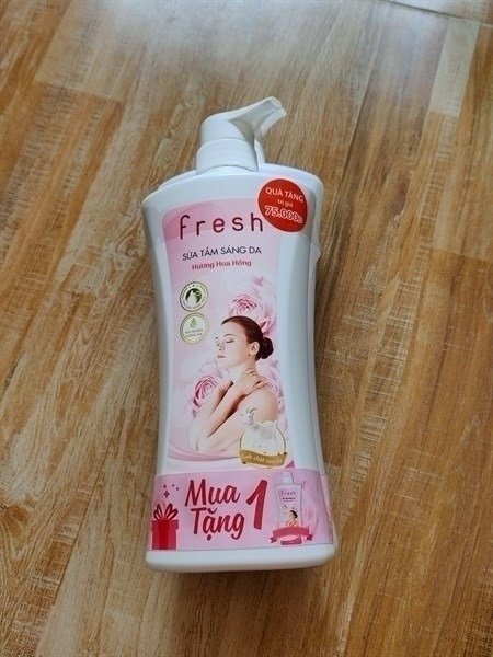 Sữa tắm Fresh trắng da Hương hoa hồng 1,2kg+st 320g