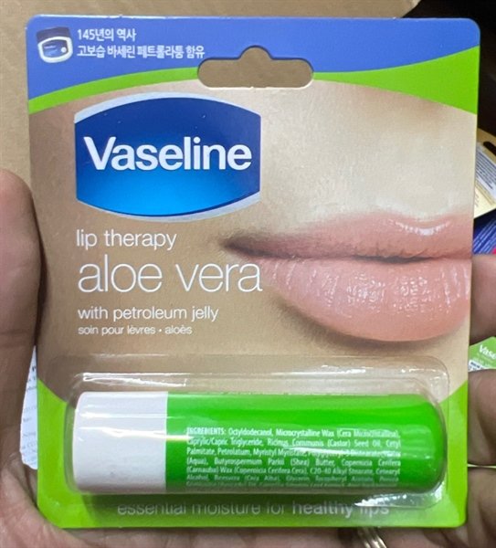 Vaseline sáp dưỡng môi lô hội