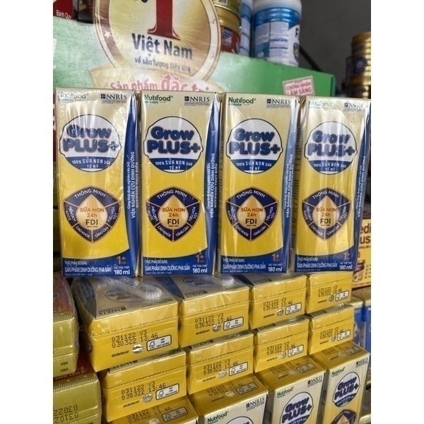 Nutifood sữa dinh dưỡng Phan sẵn Grow Plus sữa non 24H từ Mỹ 110ml (Thùng)