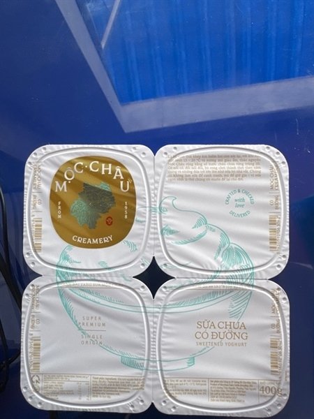Sữa chua có đường Mộc Châu creamery 100g (Hộp)