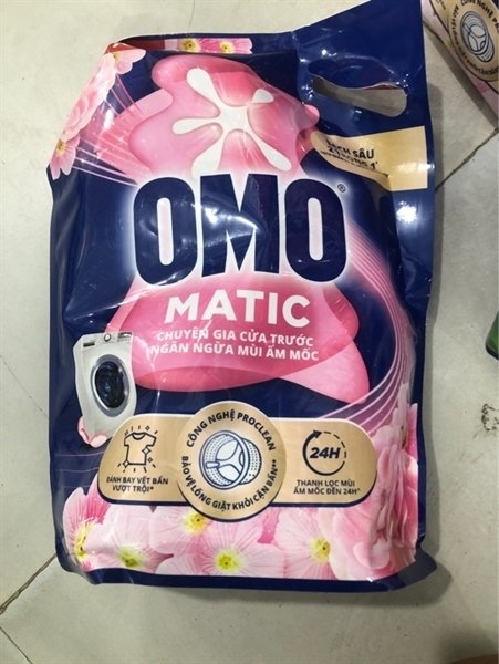 Omo matic khử mùi ẩm mốc 3,6kg (Túi kẹp xả vải)