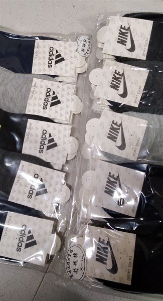 Tất chân trẻ em 8-12 Nike, 1-4 Adidas (Cái)